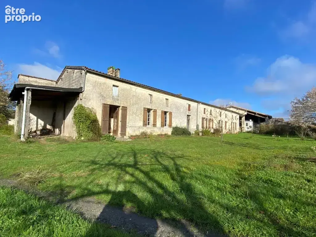Maison à SAUGON