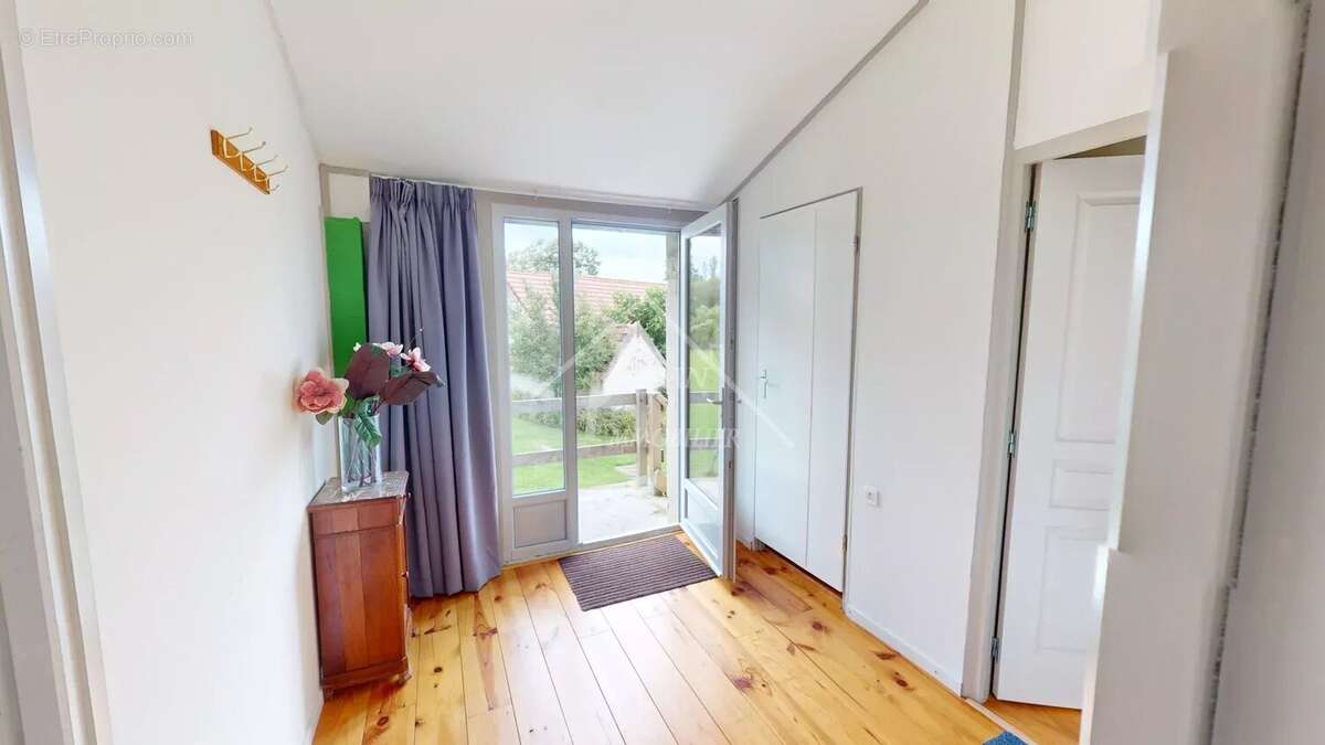 Maison à SAINT-BONNET-TRONCAIS