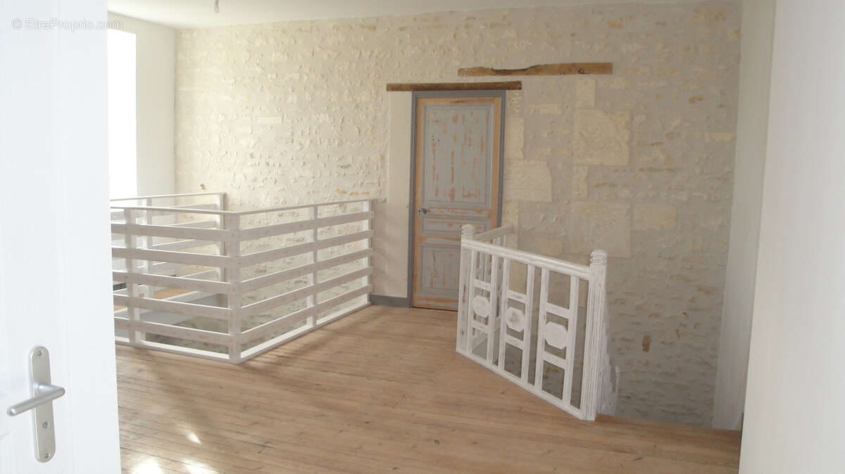 Maison de caractère entièrement rénovée   5 chambres   Dépendances - photo 7