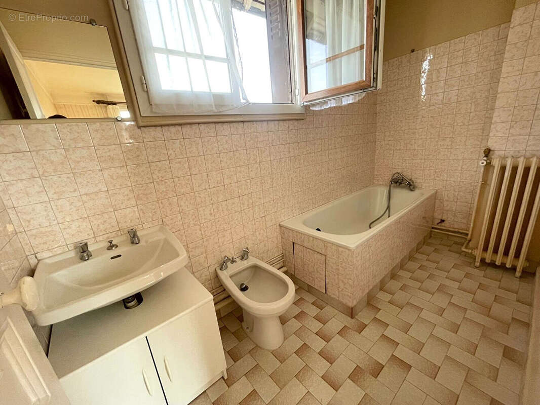 Maison à SARTROUVILLE