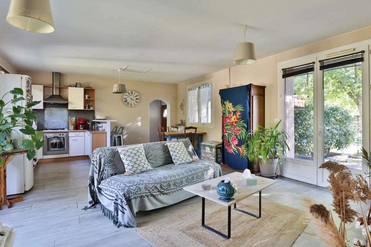 Maison à GUJAN-MESTRAS