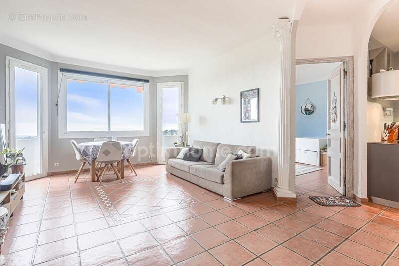 Appartement à VENCE