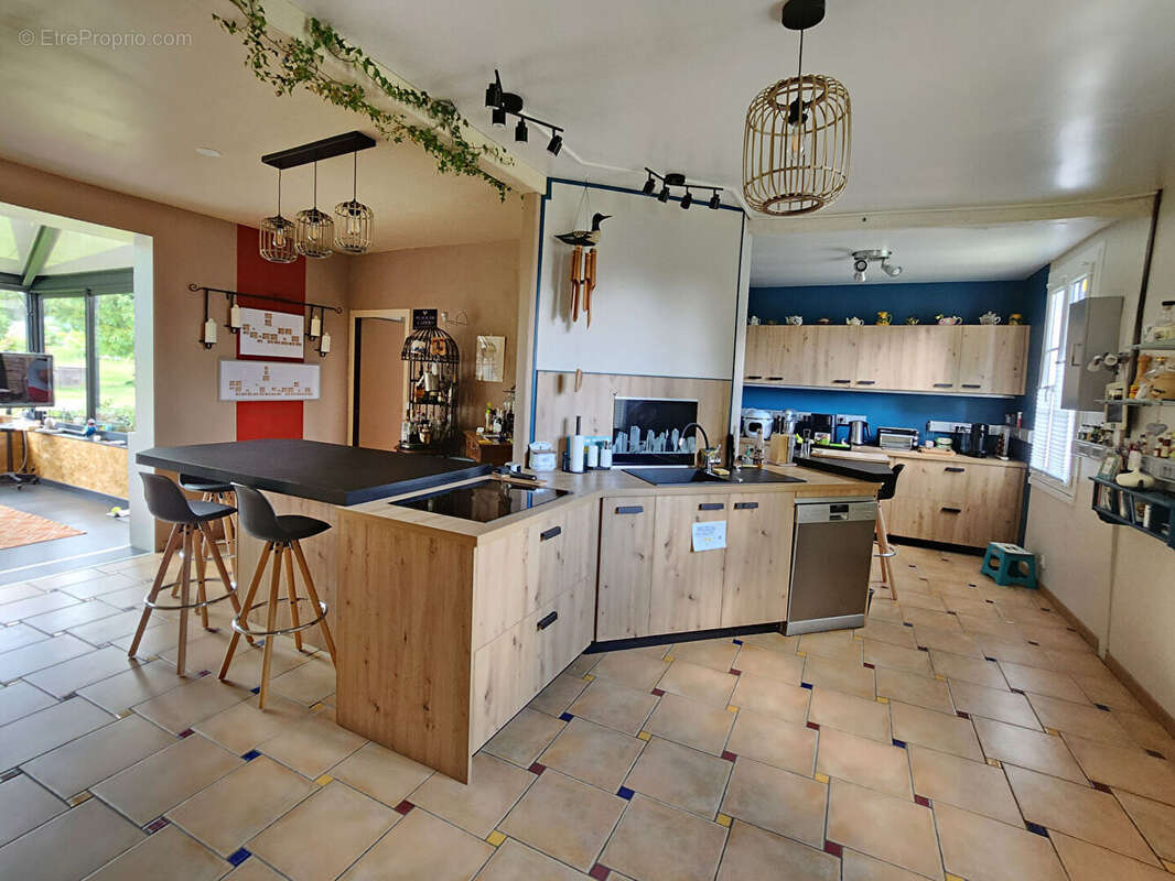 Maison à GRANDVILLIERS