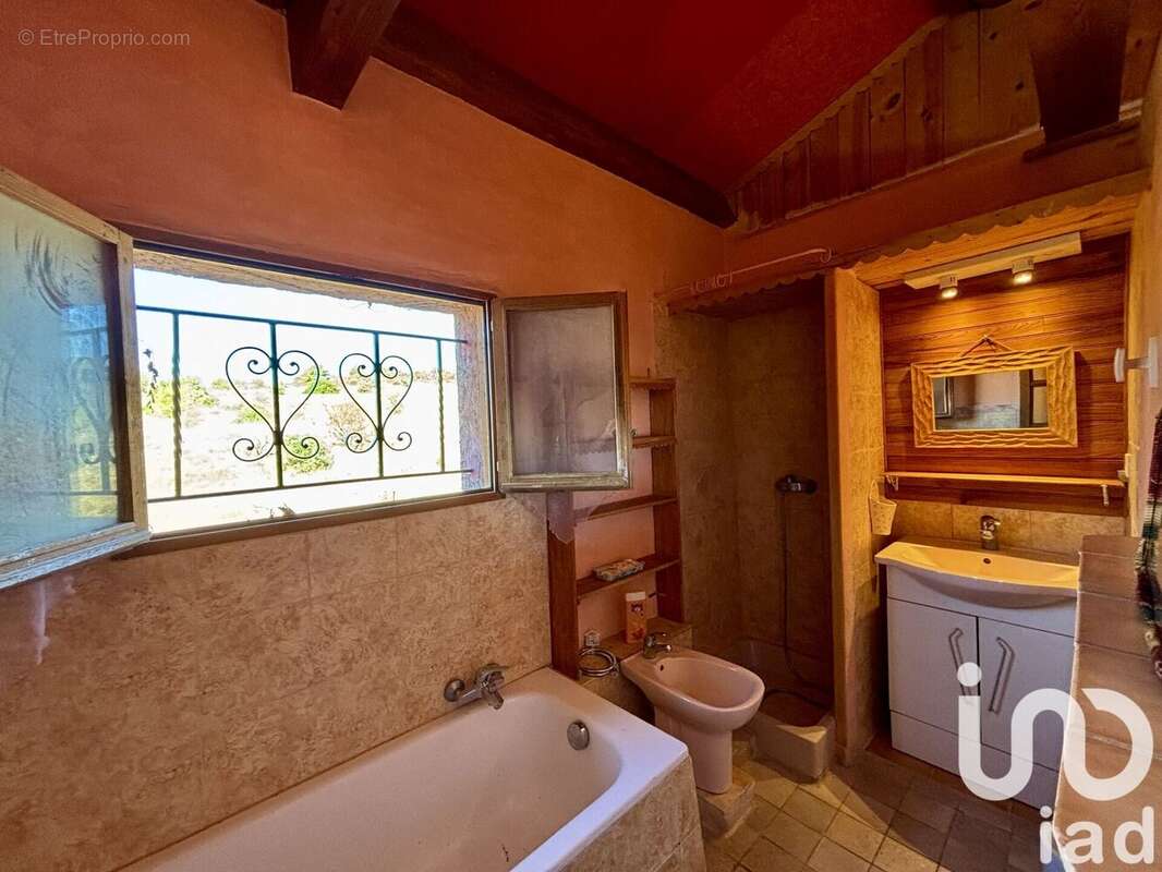 Photo 6 - Maison à LESPIGNAN