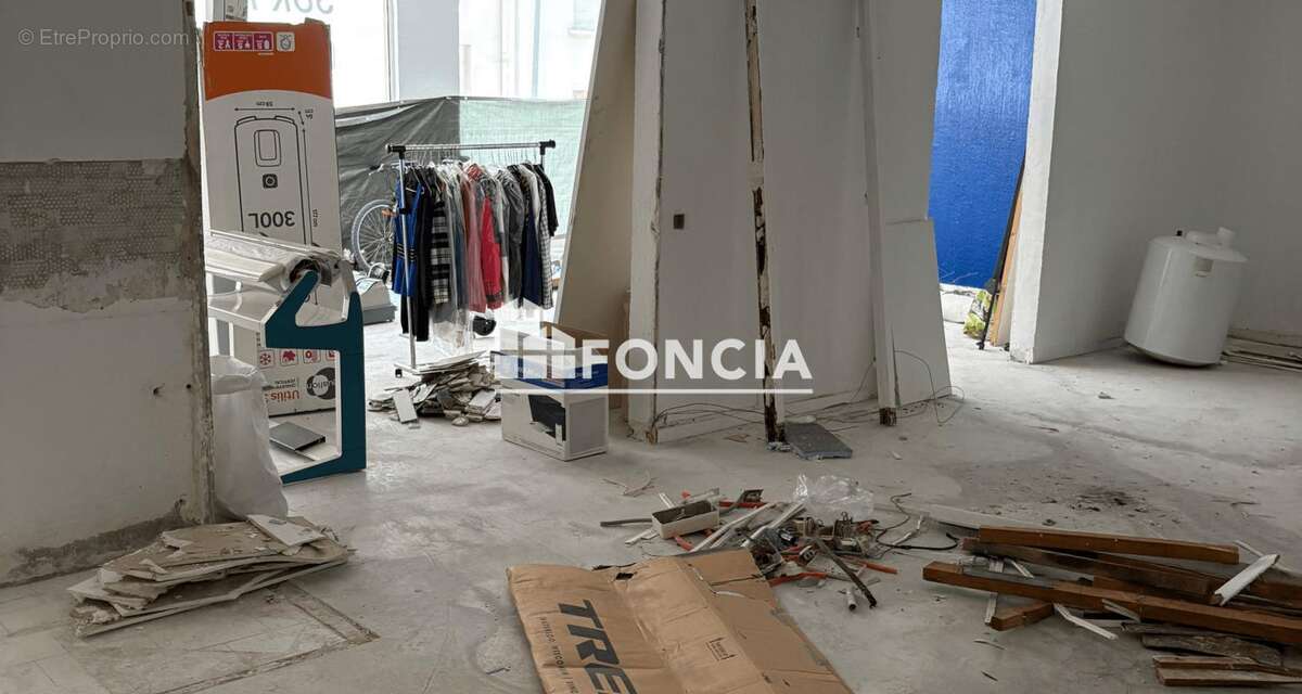 Local commercial ou professionnel, artère passagère quartier Saint Roch - photo 4