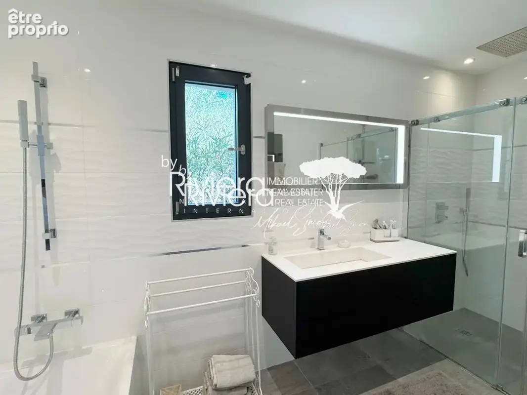 Superbe propriété à LA CROIX-VALMER - Vue mer, piscine à déb - photo 24