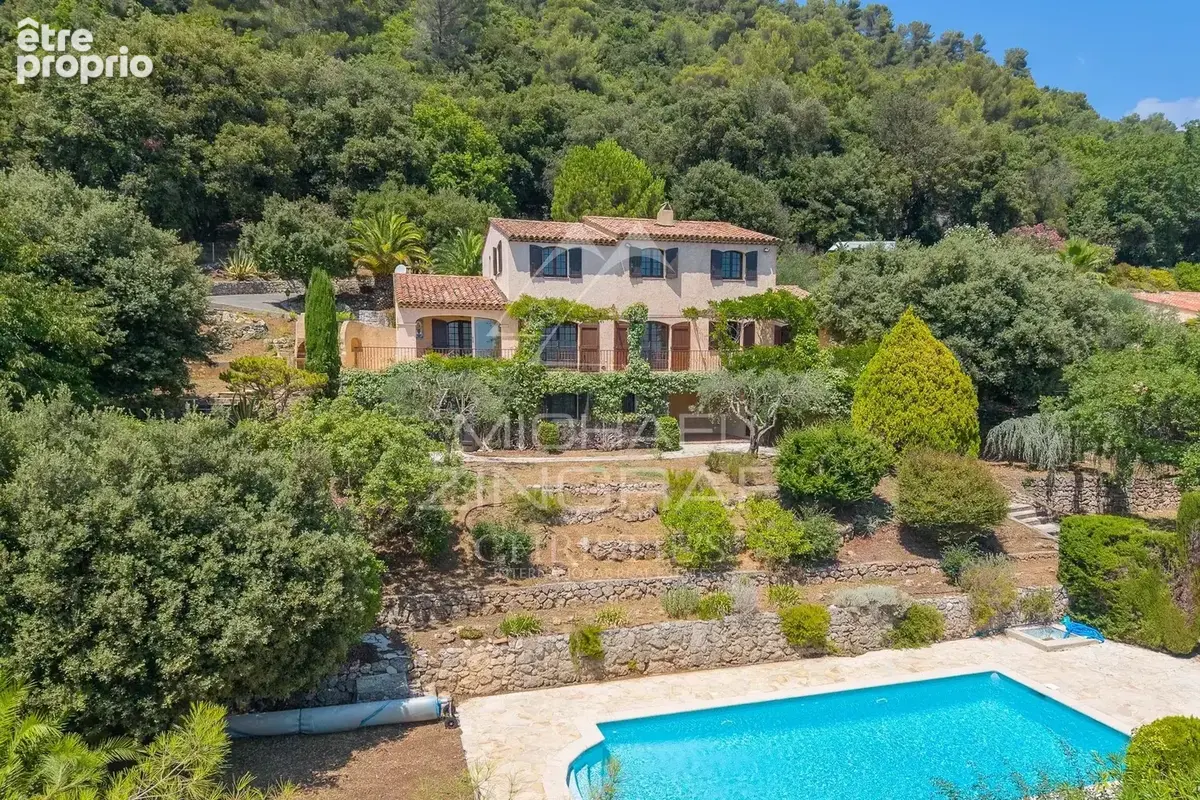 Emplacement Premium pour cette Propriété en position dominante avec vue mer - photo 3