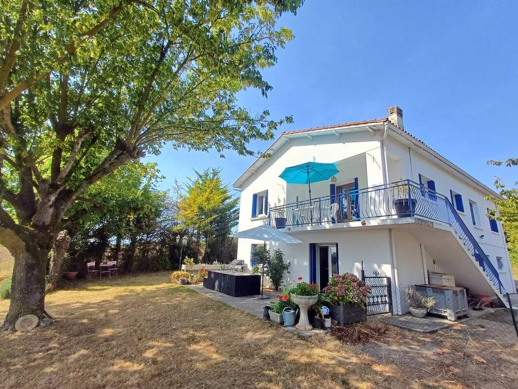 Maison à SAINT-FORT-SUR-GIRONDE