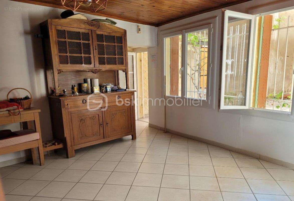 Maison calme, proche du centre ville de 116m² de 6 pièces - photo 3