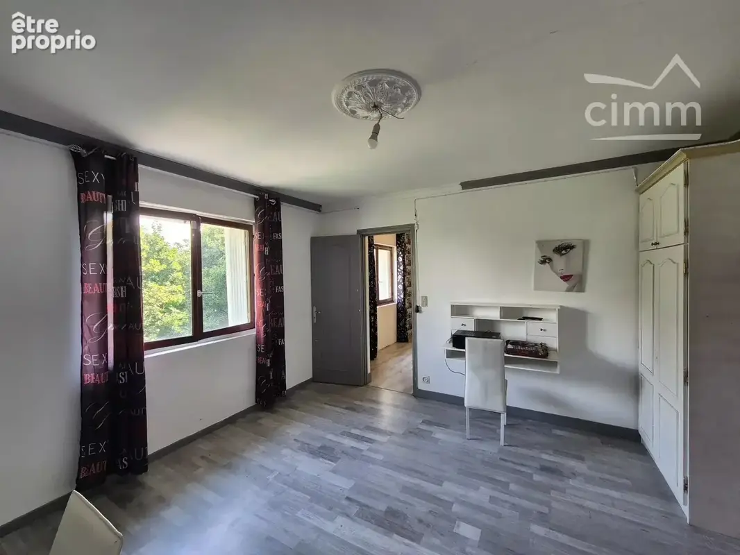 Maison familiale à rénover à OUCQUES LA NOUVELLE - photo 9