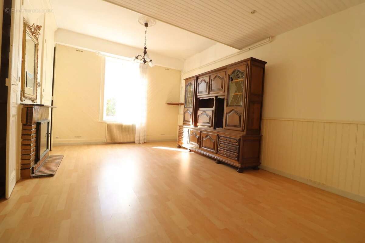 Maison à PIERRE-BENITE