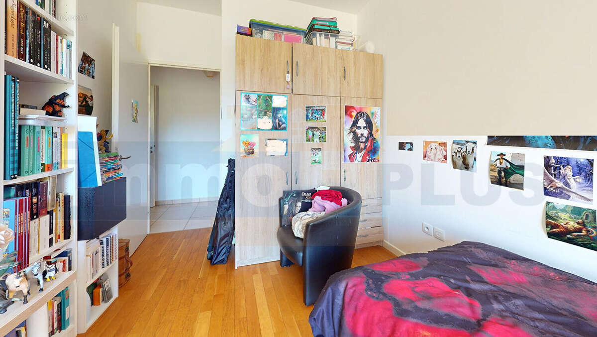 Appartement à FONTENAY-LE-FLEURY