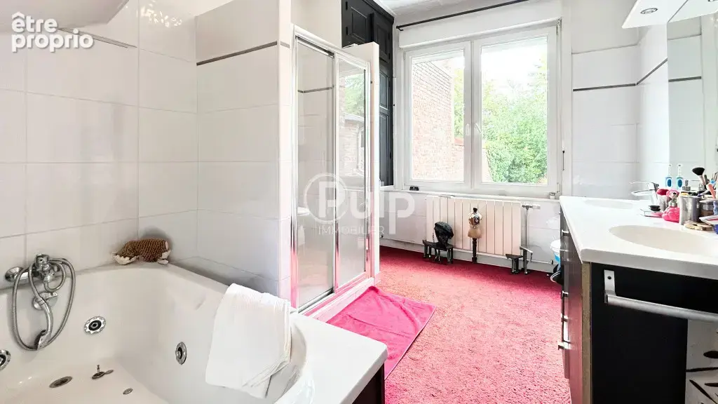 Maison bourgeoise, 150m2 , 4 chambres +bureau , jardin , garage - photo 5