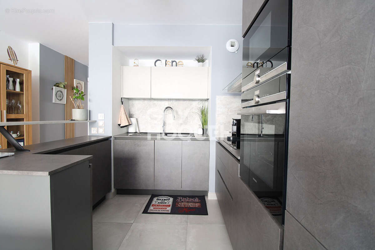 Appartement à BRIE-COMTE-ROBERT