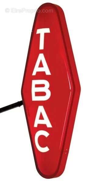 Commerce à BARENTON