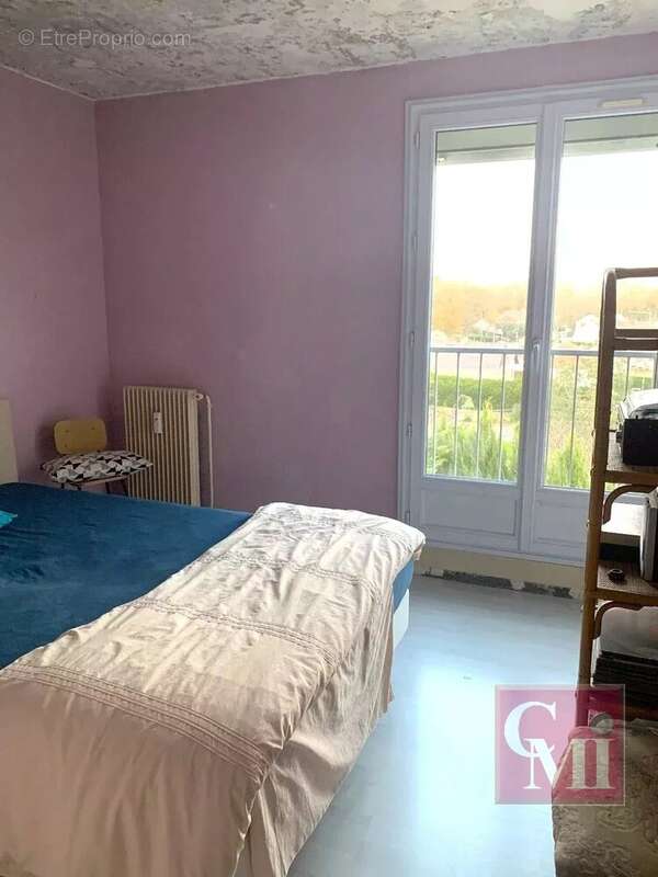 Appartement à BRUYERES-LE-CHATEL