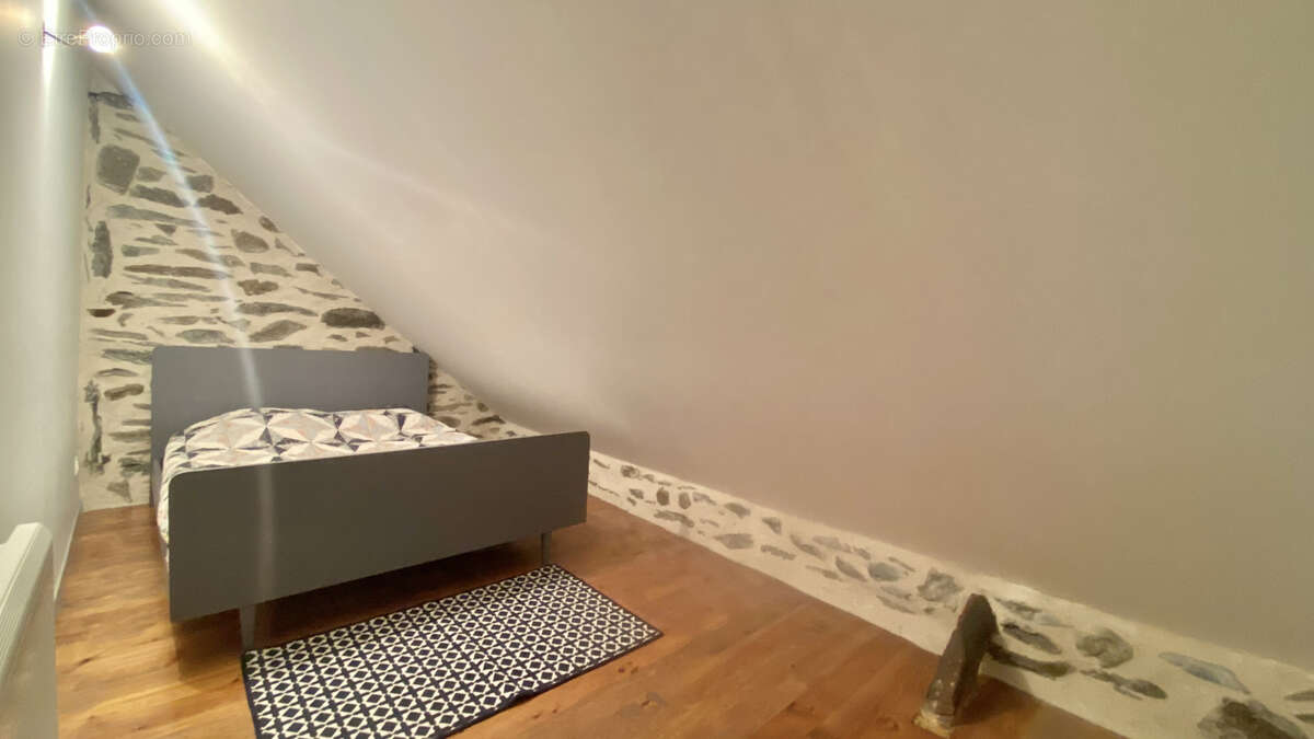 Maison à LUZ-SAINT-SAUVEUR