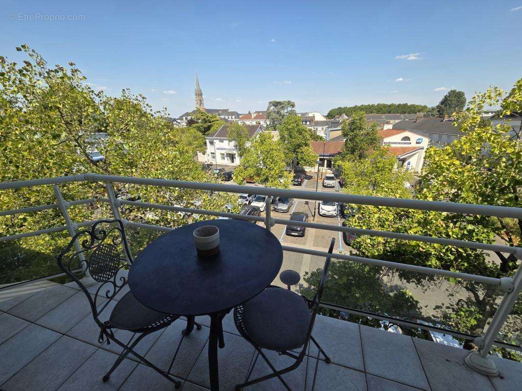 Appartement à SAINT-SEBASTIEN-SUR-LOIRE