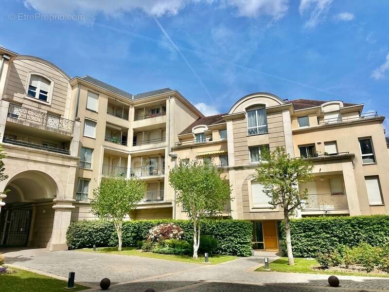 Appartement à MAISONS-LAFFITTE