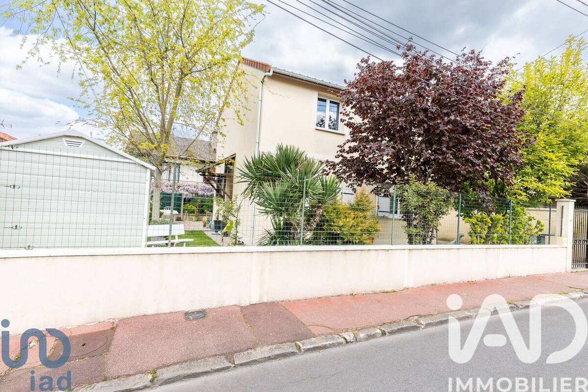Photo 1 - Maison à CHILLY-MAZARIN