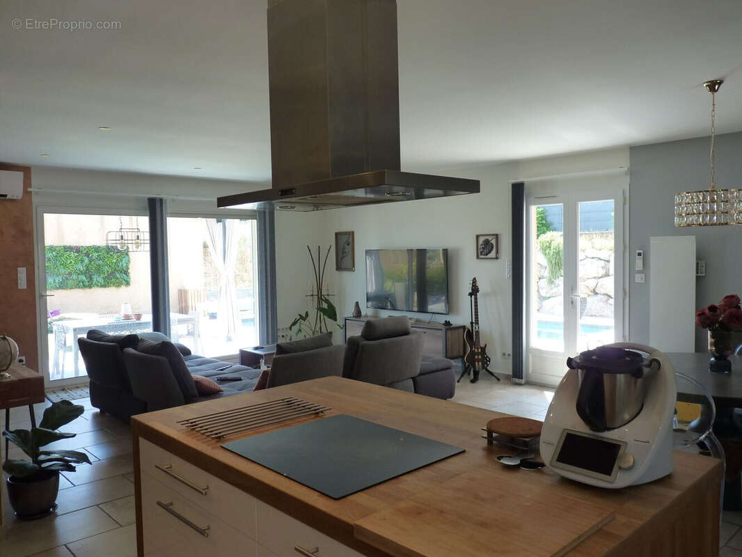 Maison à SAINTE-TULLE