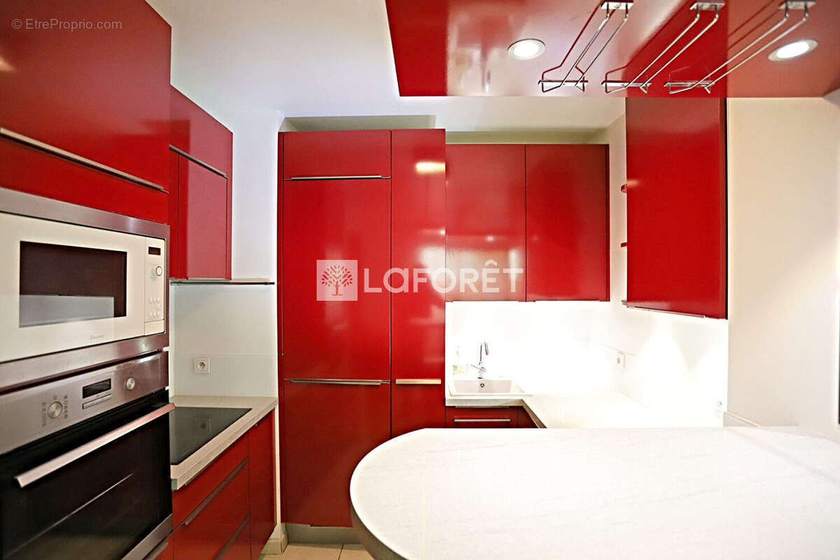 Appartement à PARIS-14E