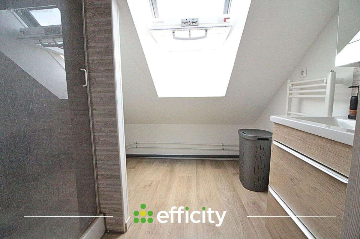 Appartement 587 m² à Colombelles  - photo 15