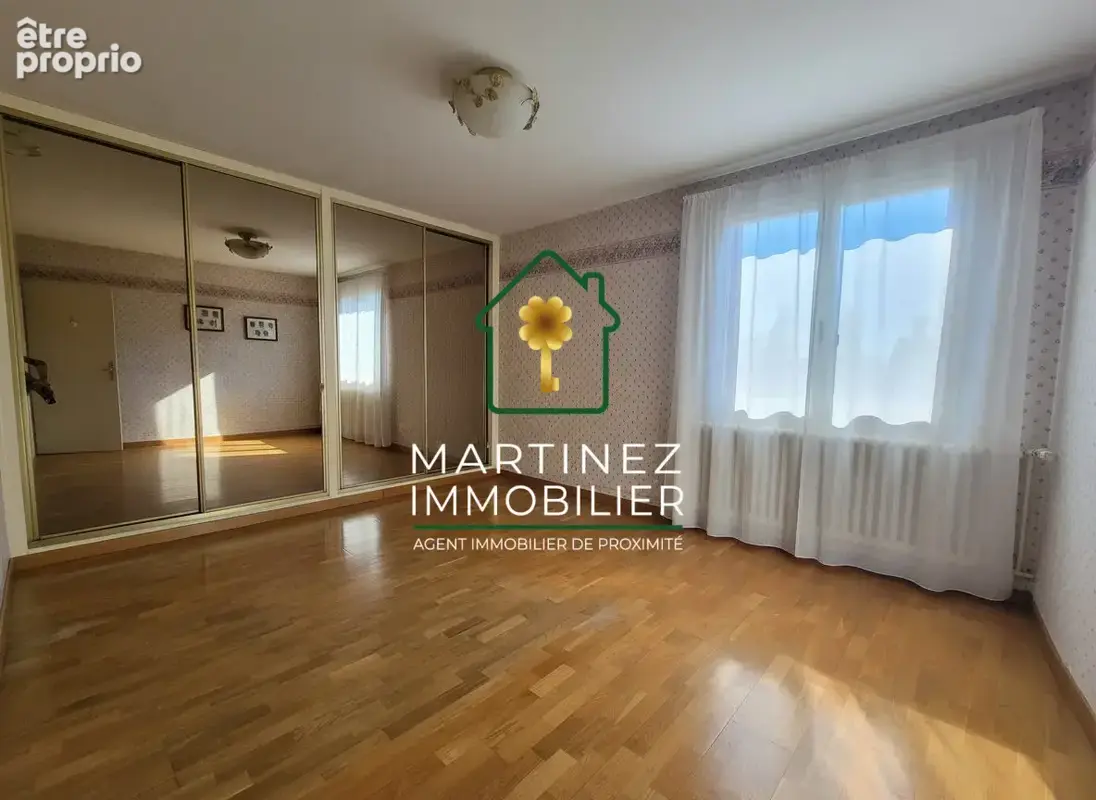 Maison 4 pièces 97 m² à vendre à Meyzieu (69330) - photo 7