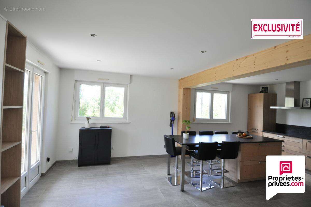 Montécheroux  Maison de charme 6 pièces  3 Chambres SH 149.6 m²  Terrain 6740 m² - photo 3