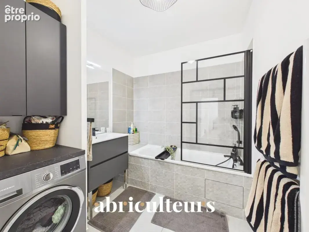 Bel appartement familial baigné de lumière à vendre (93700) - photo 7