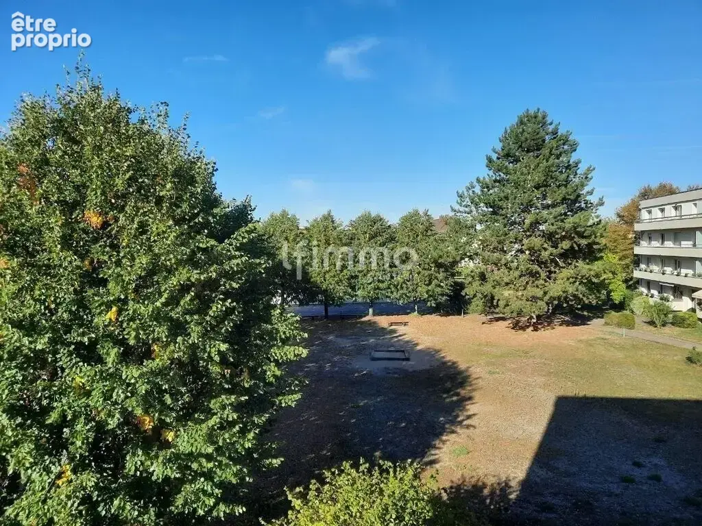Bel appartement 5 p 113 m² env. avec balcon, garage et cave - photo 9