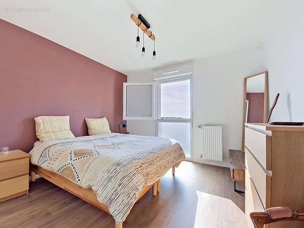 Appartement à SAINTE-LUCE-SUR-LOIRE