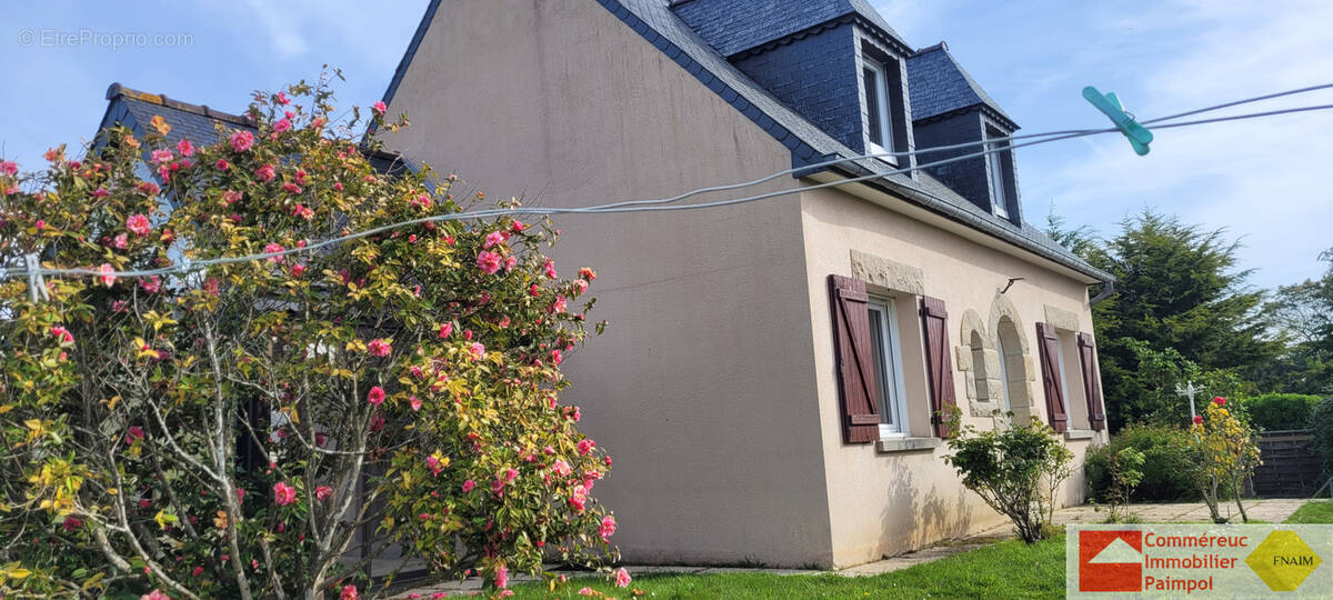 Maison à PLOUEZEC