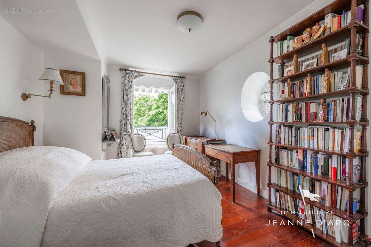 Appartement à VERSAILLES
