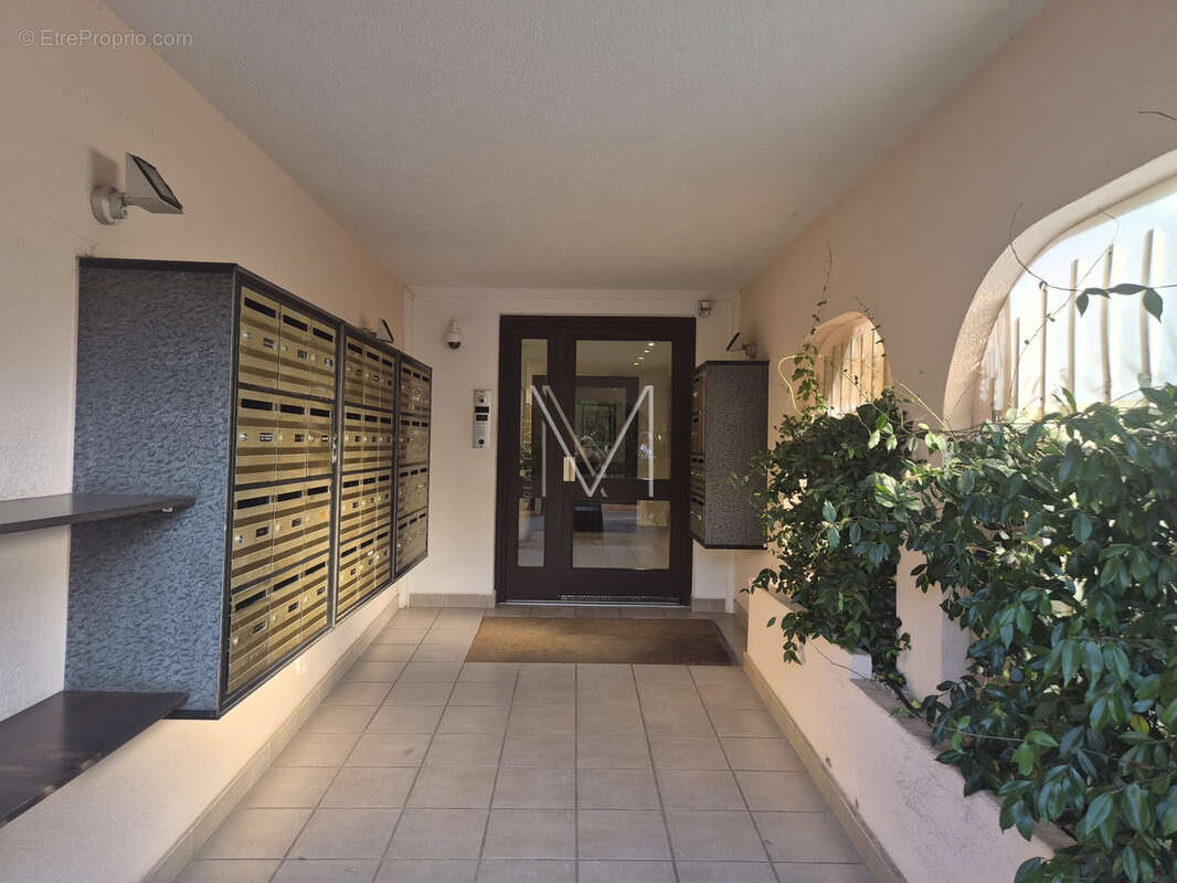 Appartement en duplex dernier etage residence avec piscine en centre ville - photo 17