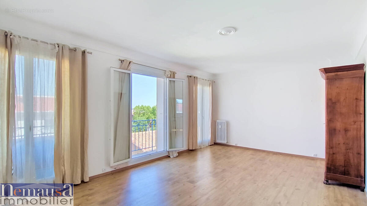 Appartement à NIMES