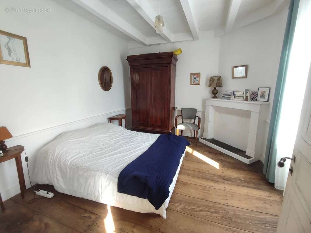 Maison à BUSSEROLLES