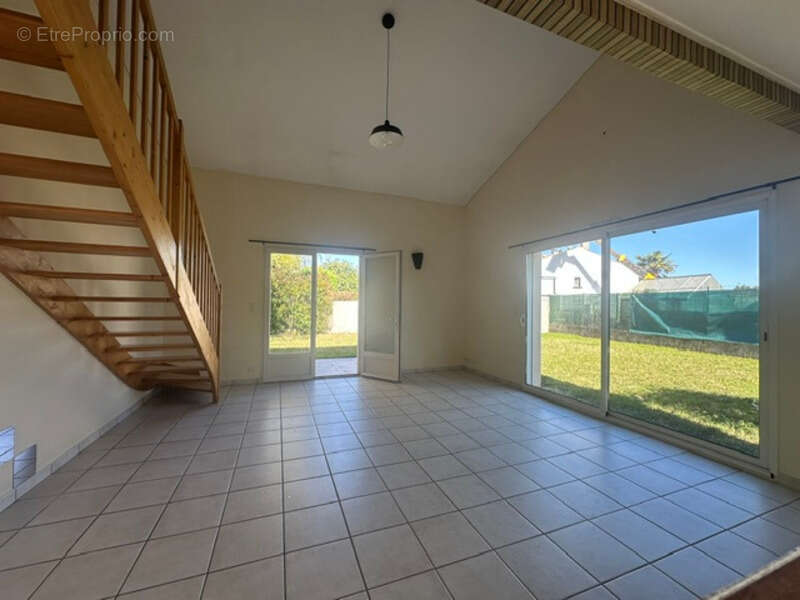 Aubigny-Les Clouzeaux, maison trois chambres dans une impasse, env. 506 m² de jardin - photo 2