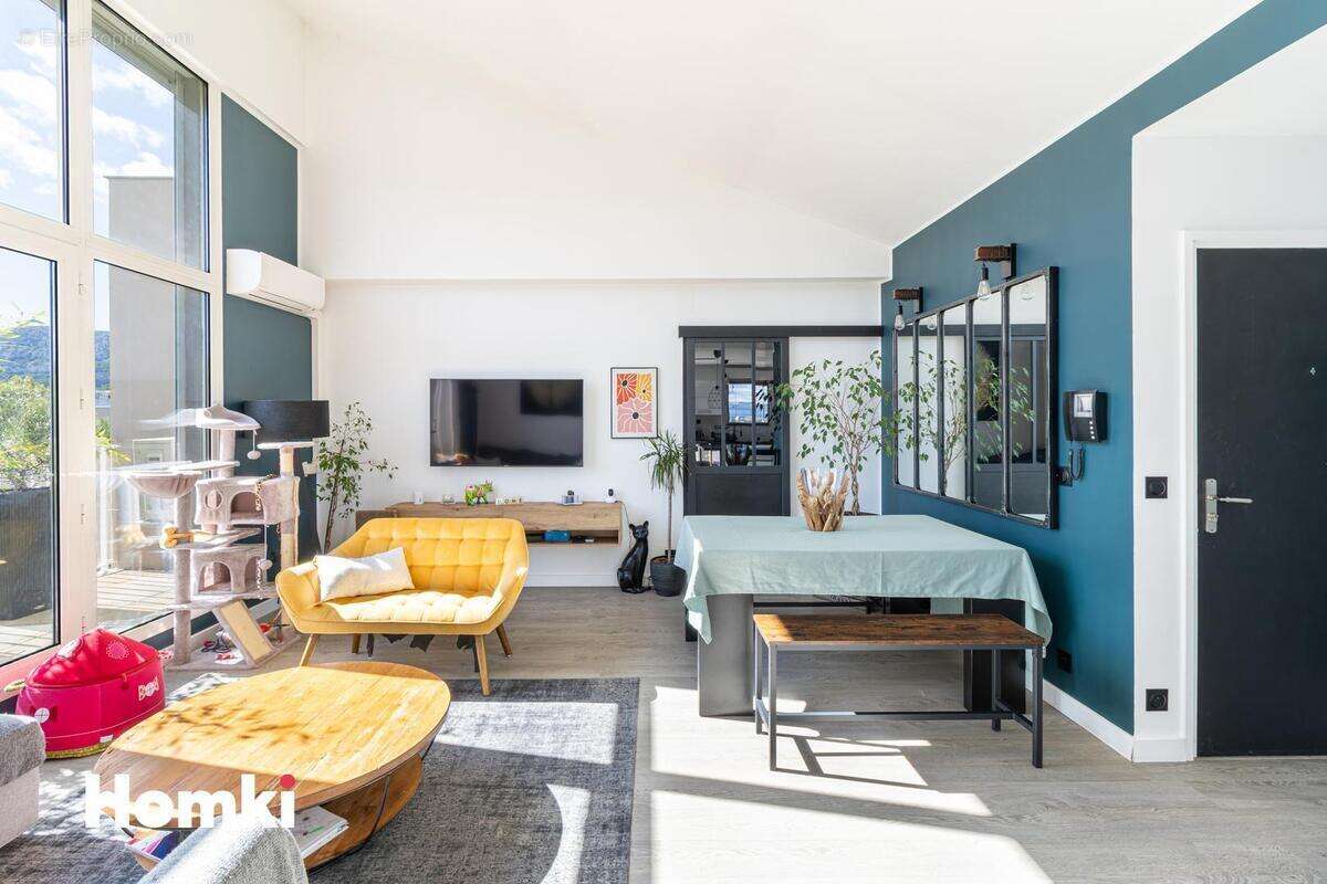 Appartement à MARSEILLE-9E