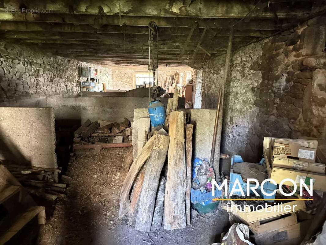 Maison à LA CHAPELLE-TAILLEFERT