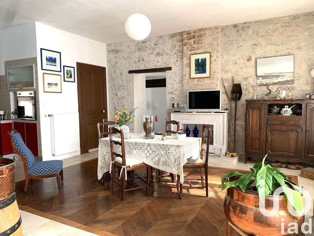 Photo 2 - Maison à VINEUIL