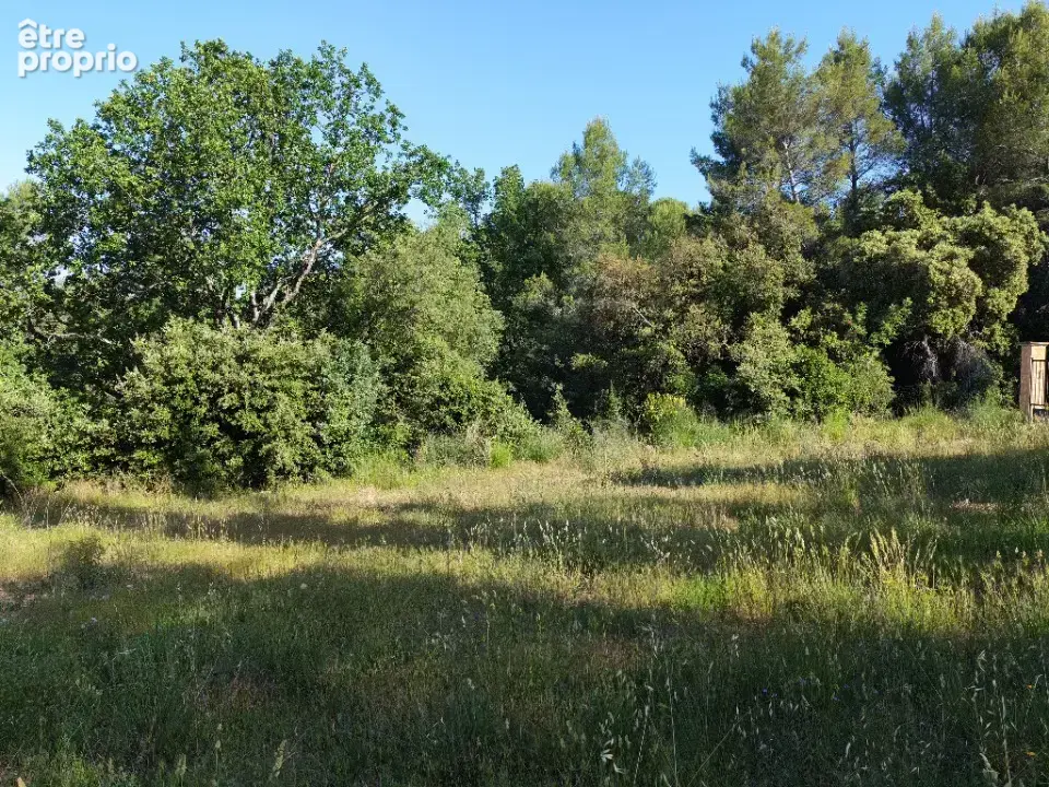 Terrain 677 m² à Lorgues  - photo 5