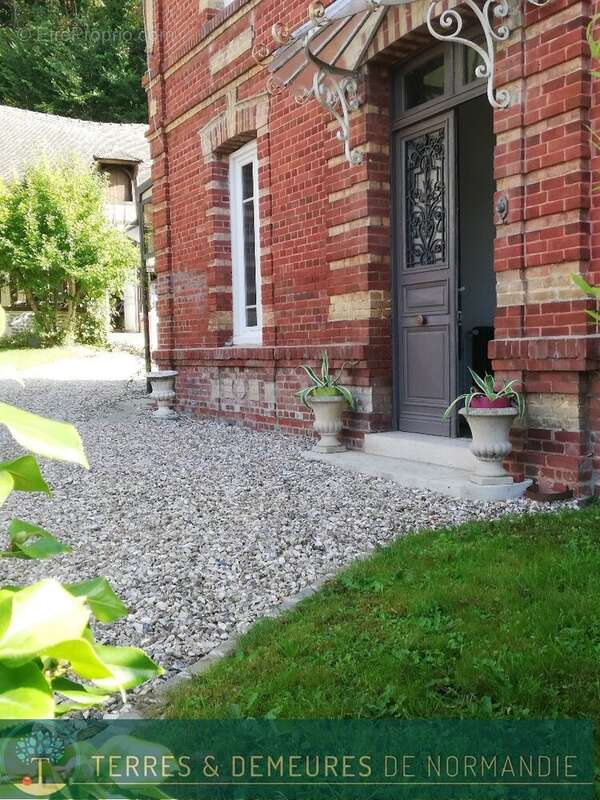 Maison à MONTFORT-SUR-RISLE