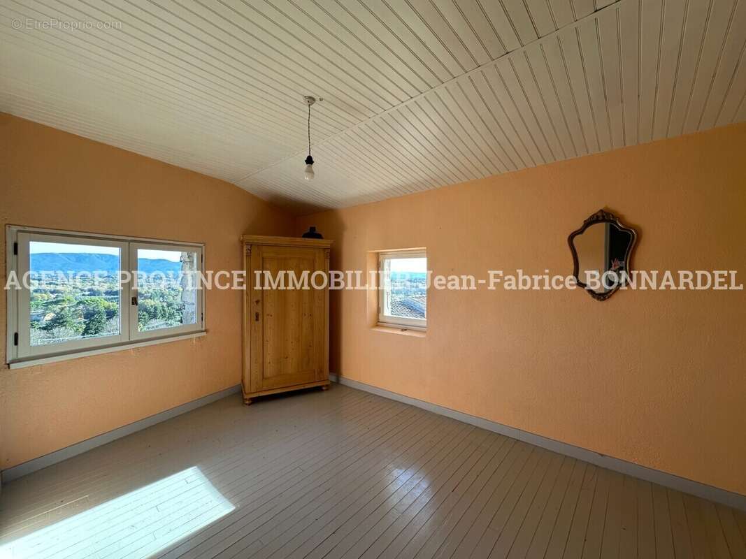 Maison à CHANTEMERLE-LES-GRIGNAN