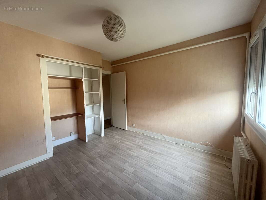 Appartement à SAINT-ASTIER