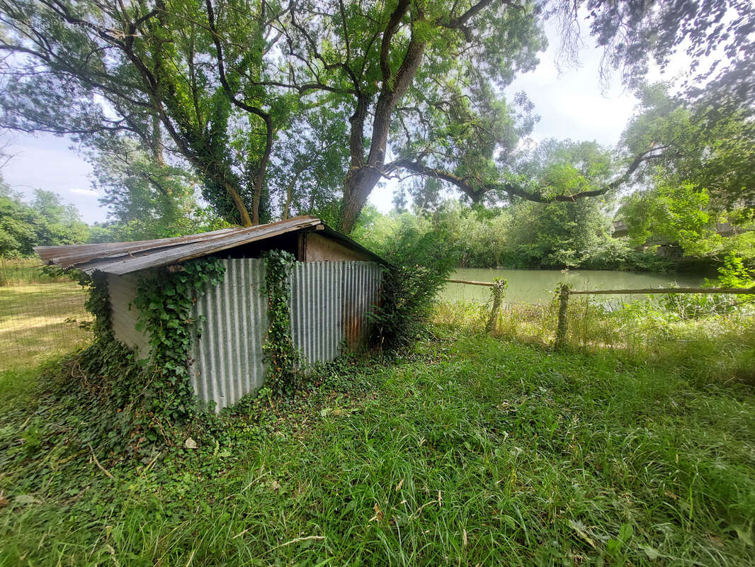 Terrain à LA FLECHE