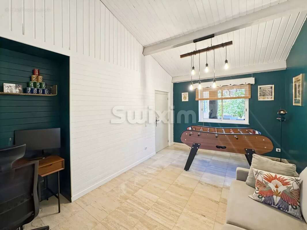 Maison à MONTBOUCHER-SUR-JABRON