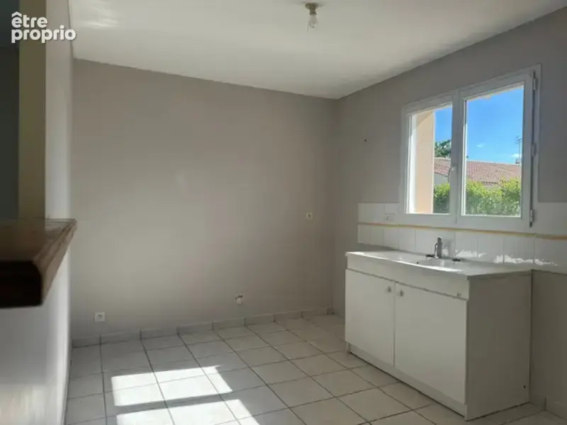 Aubigny-Les Clouzeaux, maison trois chambres dans une impasse, env. 506 m² de jardin - photo 4