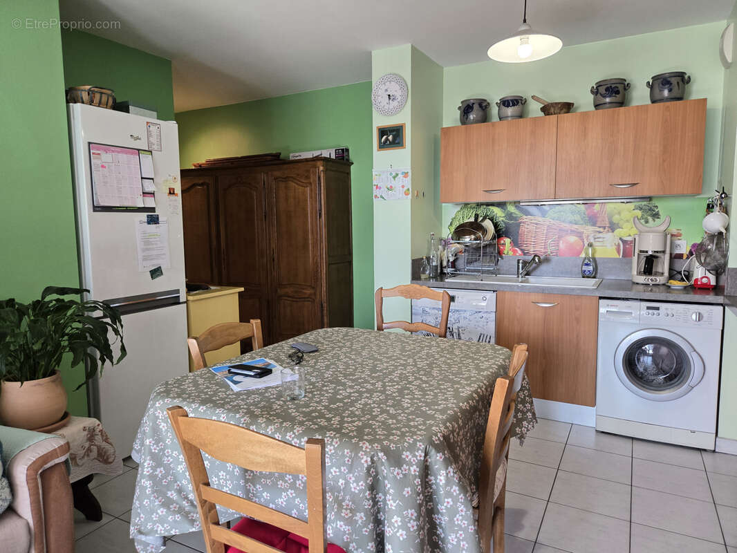 Appartement à MARSEILLE-3E