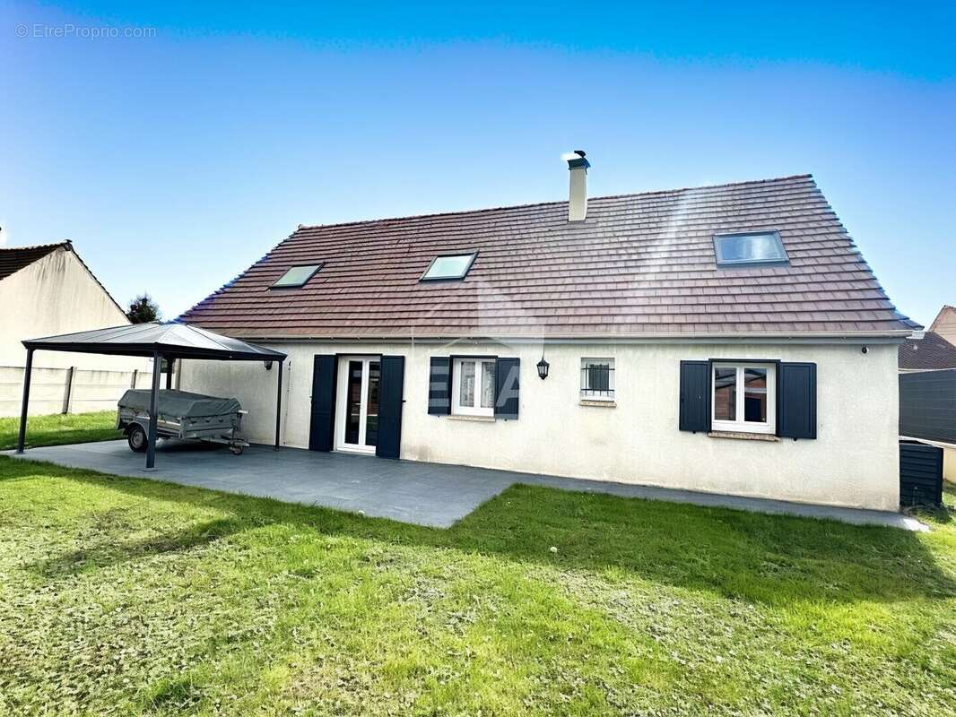 Maison à MONTEREAU-FAULT-YONNE